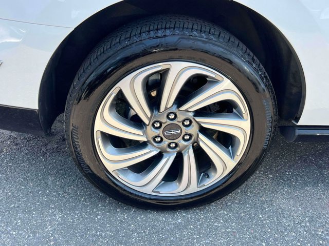 Used 2024 Lincoln Navigator Premiere AWD/4WD image 8