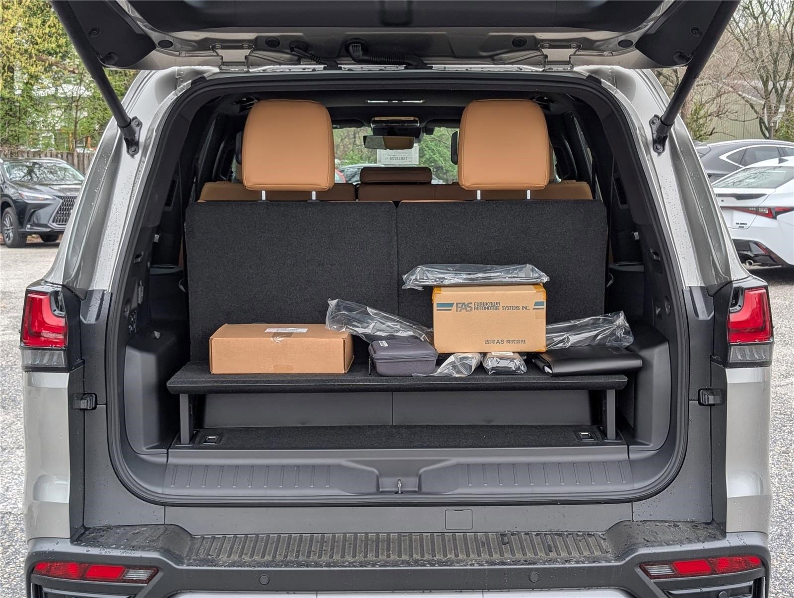 New 2026 Lexus LX 700h Luxury image 10