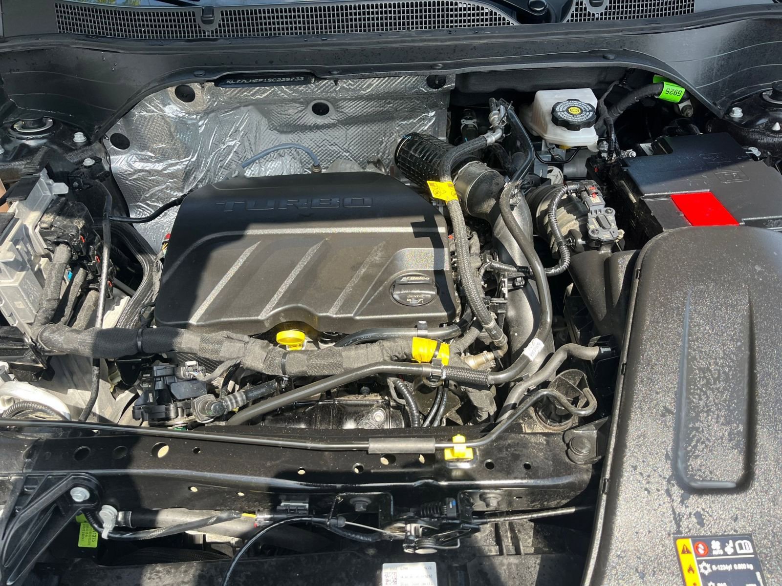 Used 2025 Chevrolet Trax LT FWD image 27