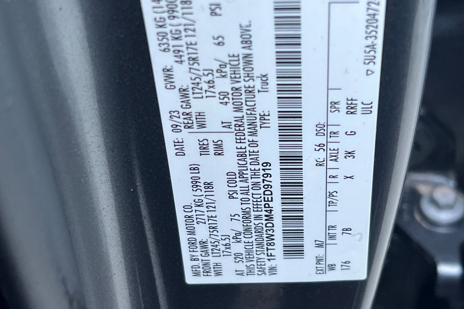 Used 2023 Ford F350 Platinum AWD/4WD image 32