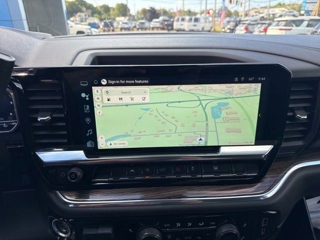 Used 2025 Chevrolet Silverado 1500 LT image 2