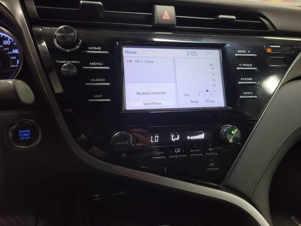 Used 2019 Toyota Camry SE FWD image 14