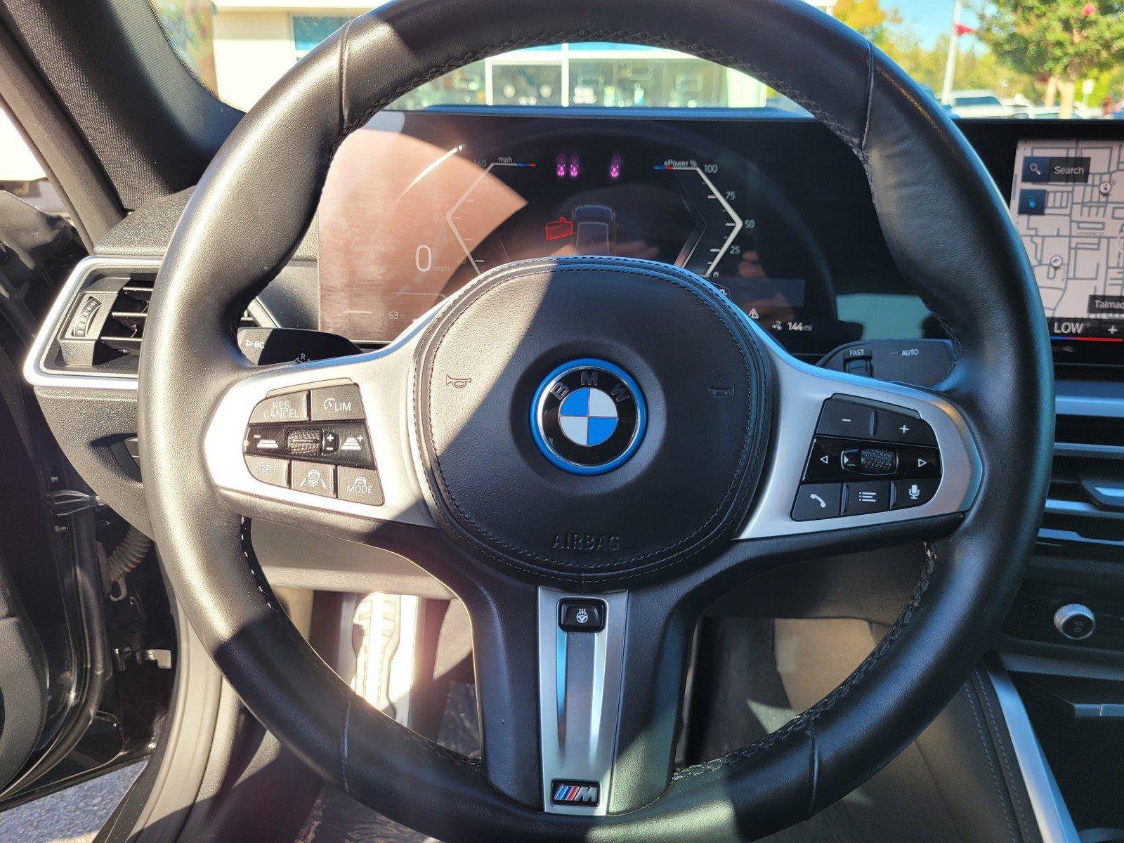 Used 2023 BMW i4 eDrive40 w/ M Sport Package RWD image 34