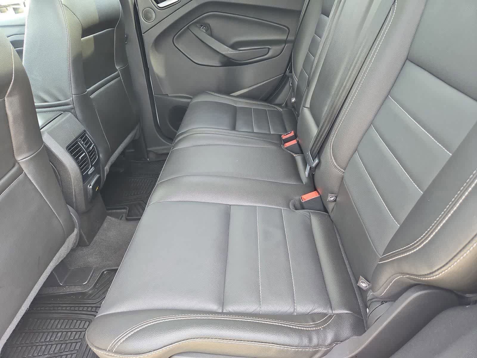 Used 2014 Ford Escape Titanium w/ Equipment Group 401A FWD image 18