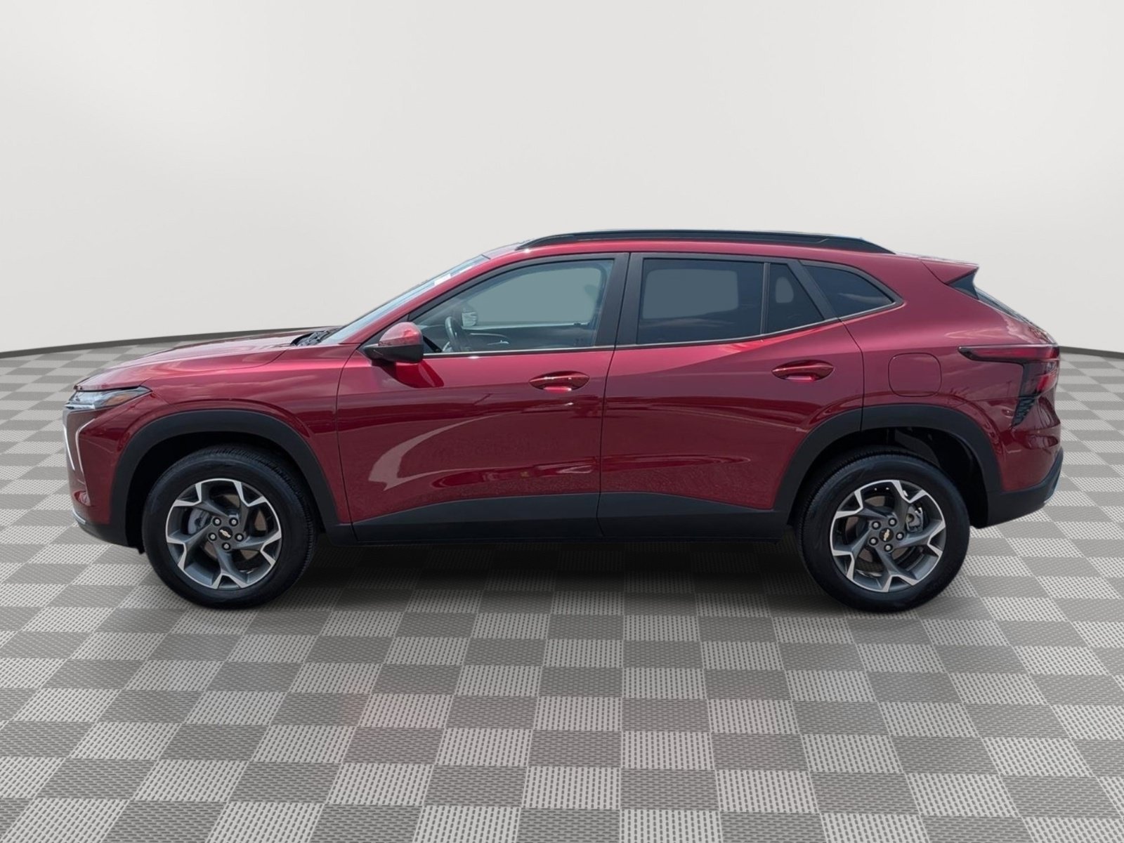 Used 2025 Chevrolet Trax LT w/ Driver Confidence Package FWD image 2
