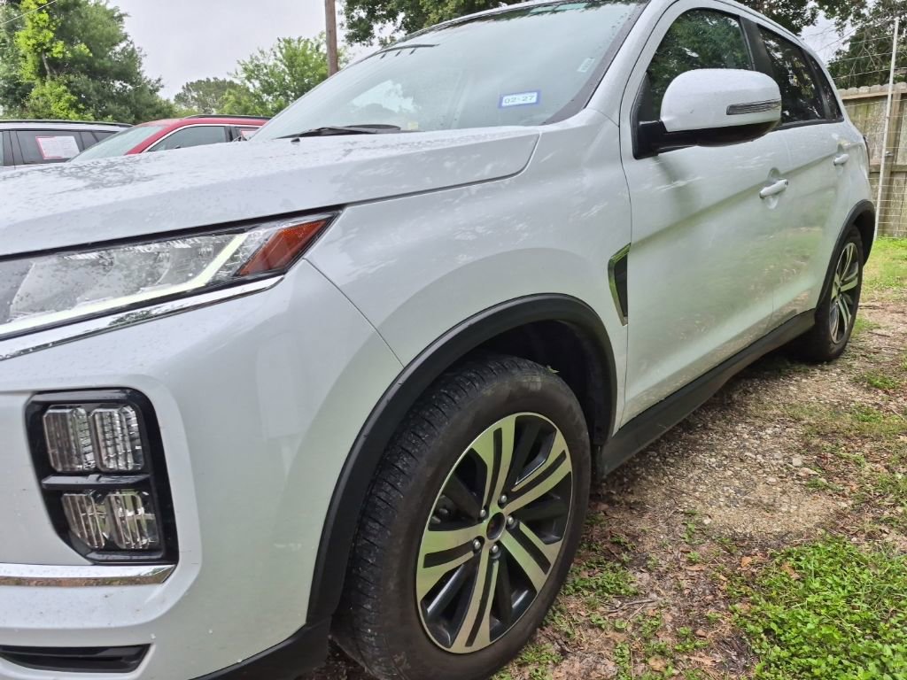 Used 2025 Mitsubishi Outlander Sport SE AWD/4WD image 1