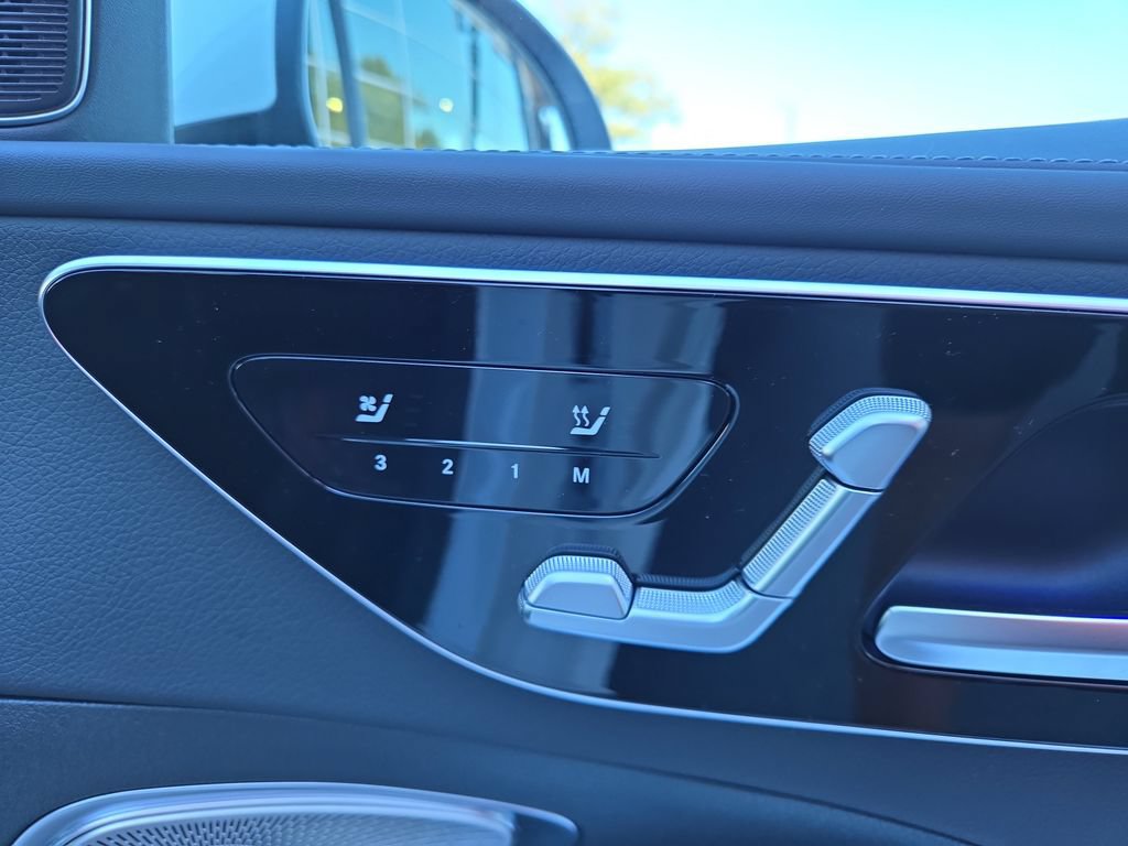 Certified 2026 Mercedes-Benz C 300 4MATIC Sedan image 17