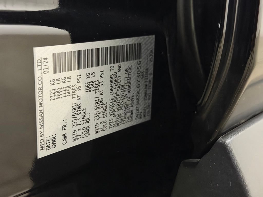 Used 2024 Nissan Rogue S AWD/4WD image 29