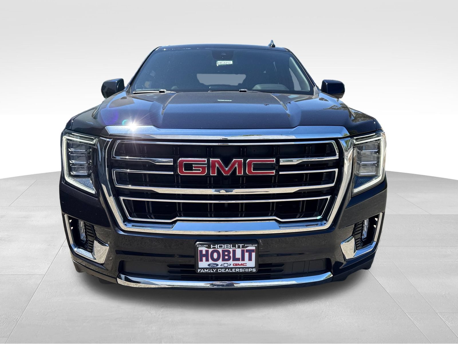 Used 2023 GMC Yukon SLT w/ Max Trailering Package AWD/4WD image 8