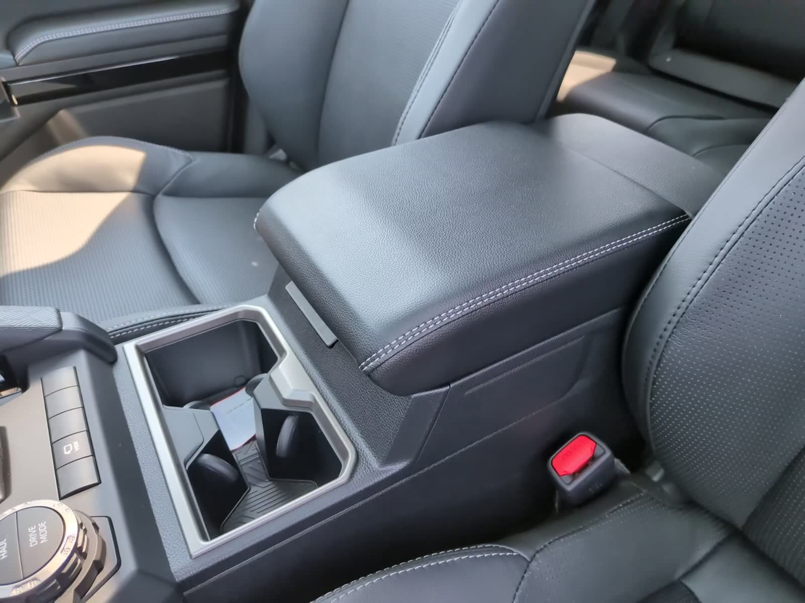 New 2026 Toyota 4Runner Limited AWD/4WD image 24