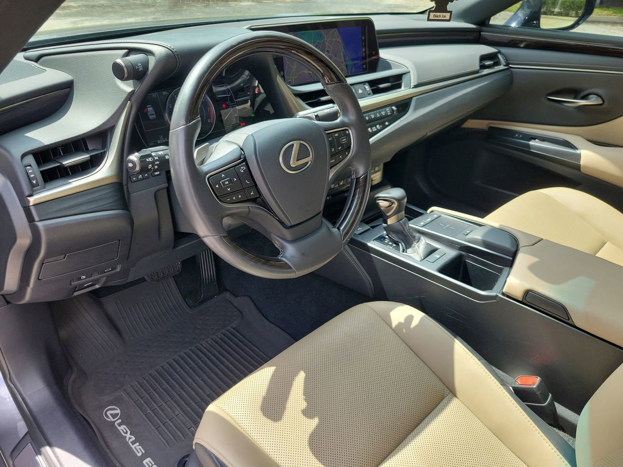 Used 2021 Lexus ES 350 w/ Premium Package image 15