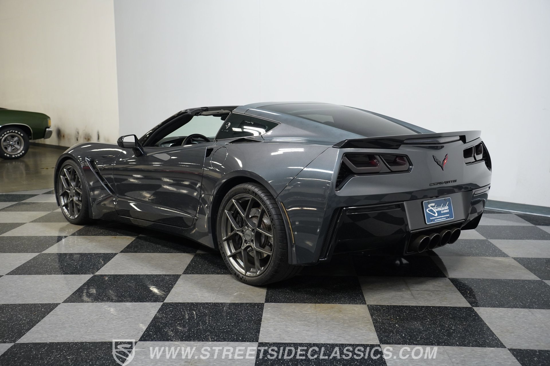 Used 2017 Chevrolet Corvette Stingray Coupe w/ Carbon Flash Badge Package image 9