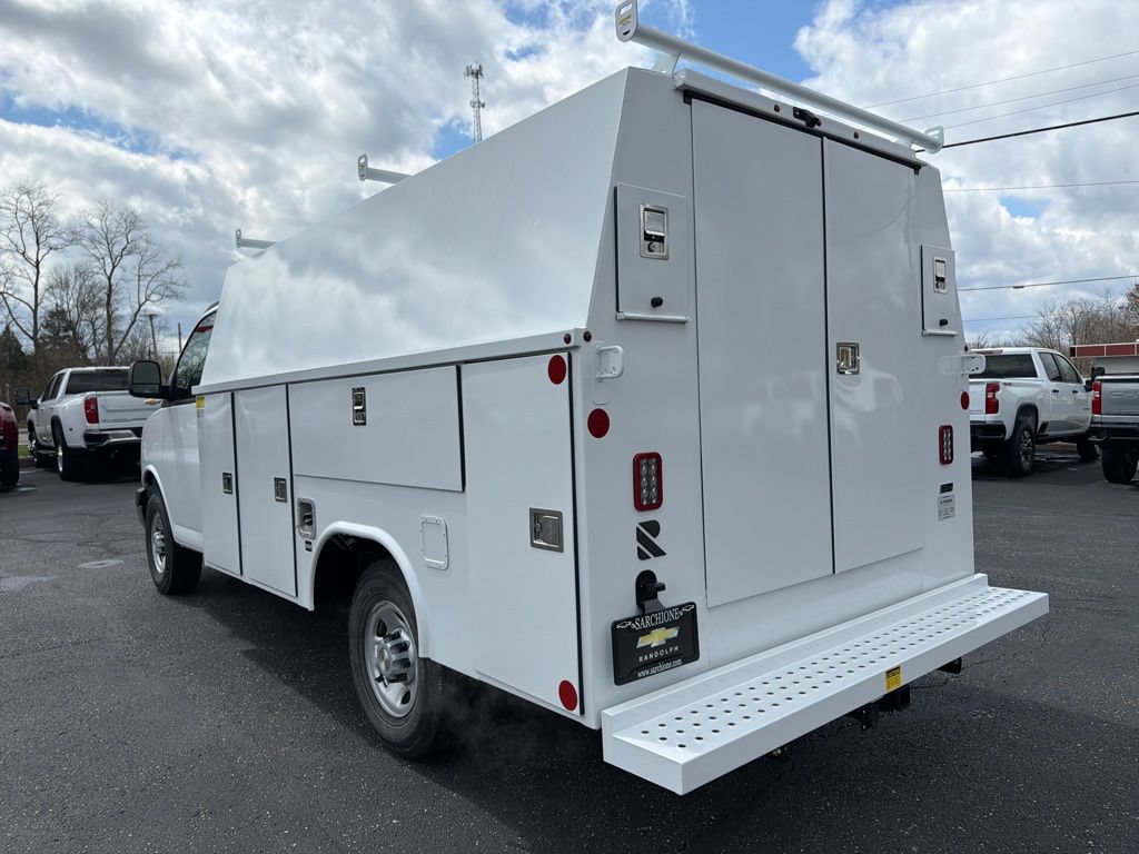 New 2026 Chevrolet Express 3500 w/ Power Convenience Package RWD image 3