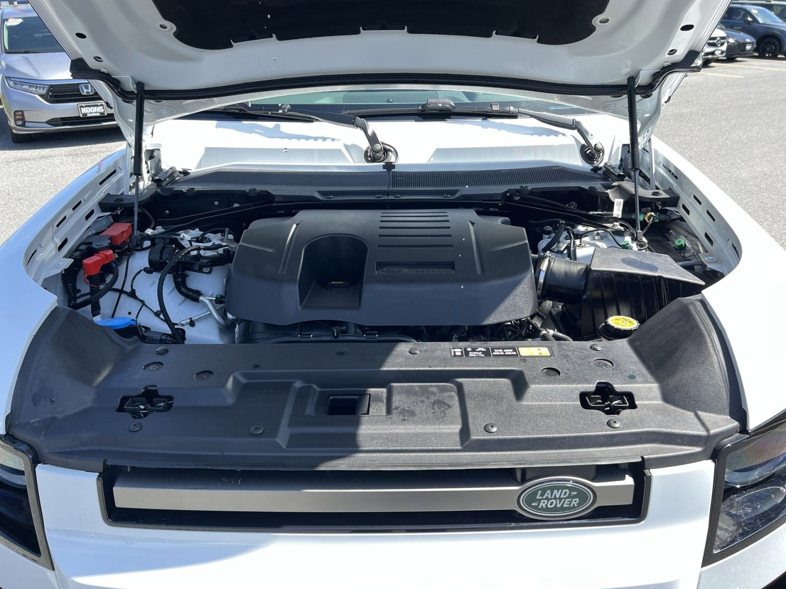 Used 2024 Land Rover Defender 110 X-Dynamic SE image 36