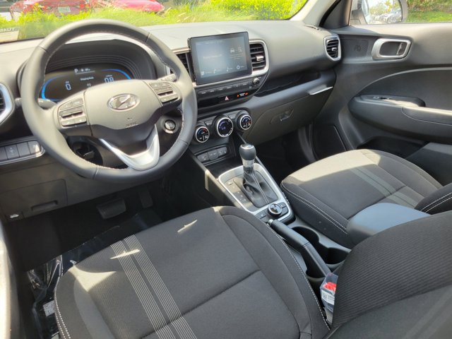 New 2026 Hyundai Venue SEL FWD image 9
