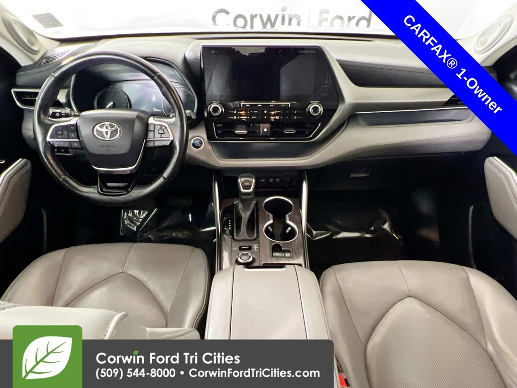 Used 2021 Toyota Highlander Limited image 7