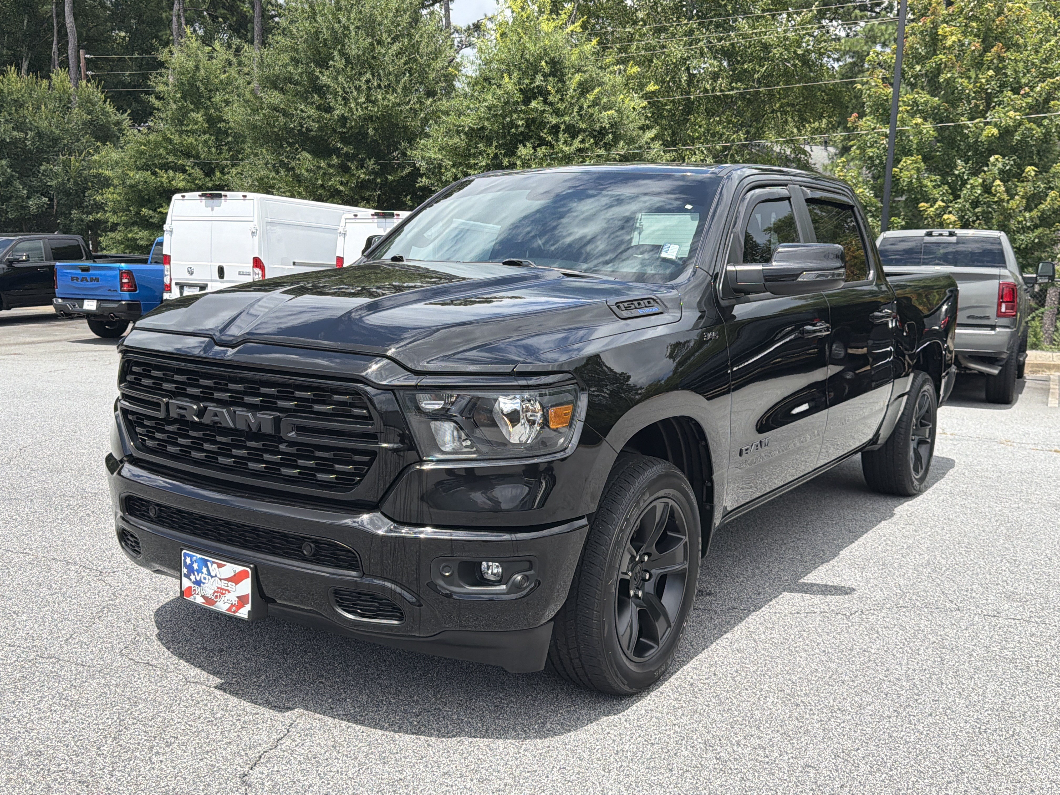 Used 2023 RAM 1500 Big Horn AWD/4WD image 3