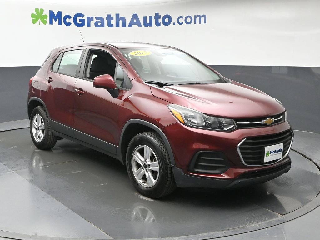 Used 2017 Chevrolet Trax LS image 2