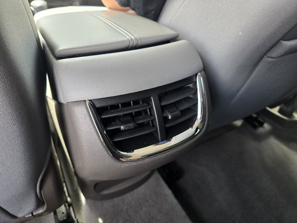 Used 2022 Chevrolet Malibu LT FWD image 30