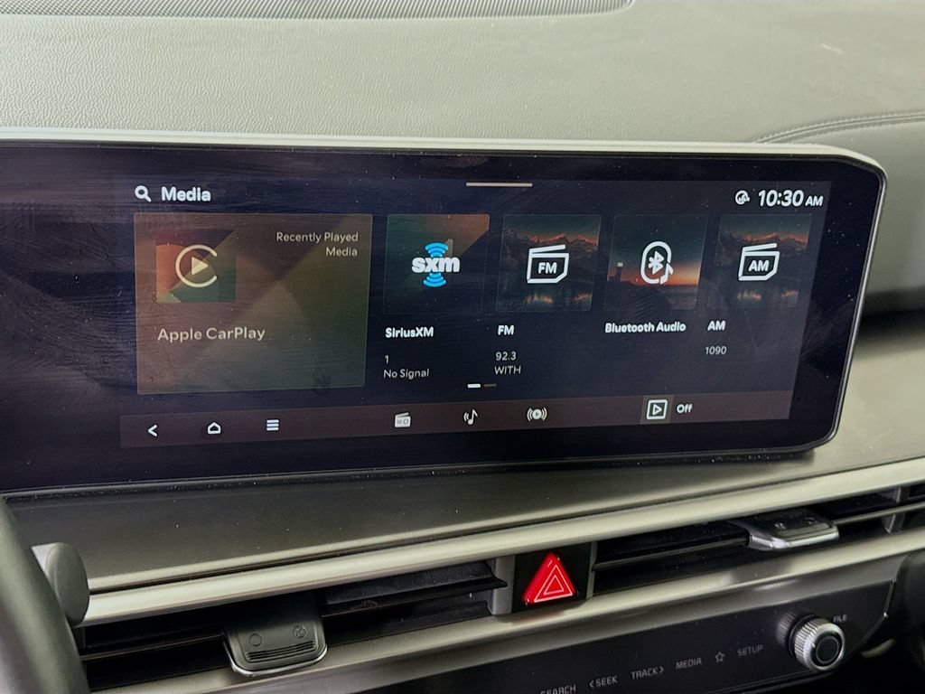 Used 2025 Kia Sorento S AWD/4WD image 6