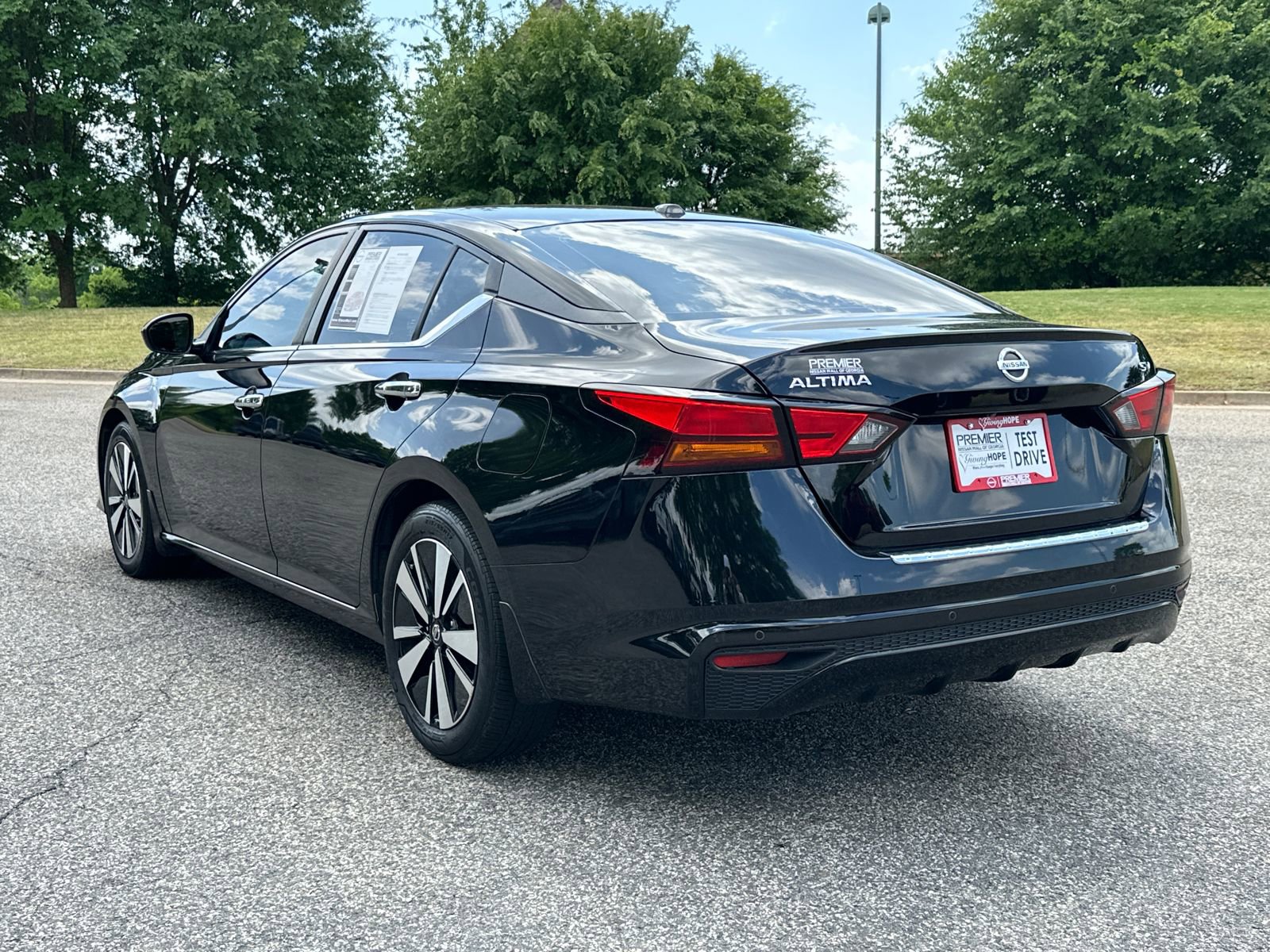 Used 2021 Nissan Altima 2.5 SV FWD image 6