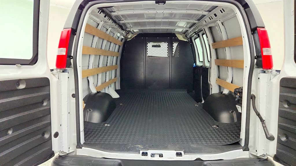 Used 2025 Chevrolet Express 2500 w/ Driver Convenience Package RWD image 19