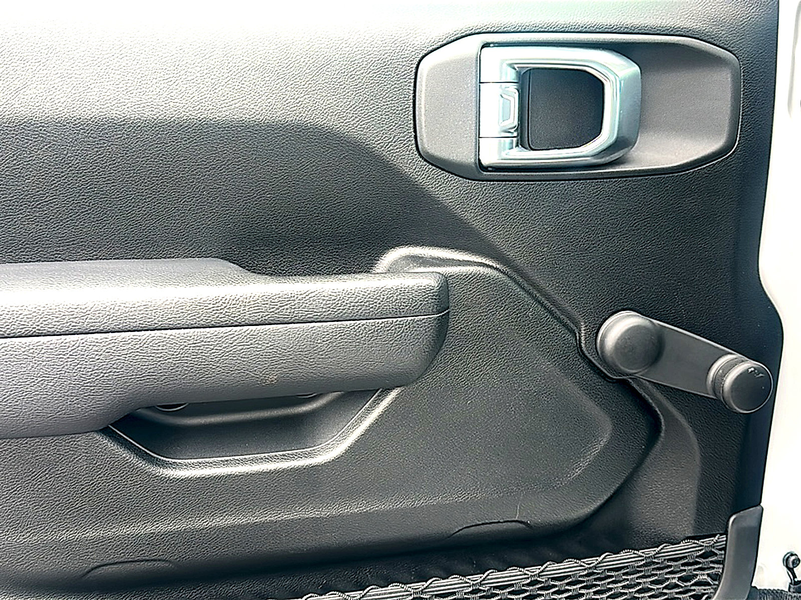 Used 2022 Jeep Wrangler Sport image 17