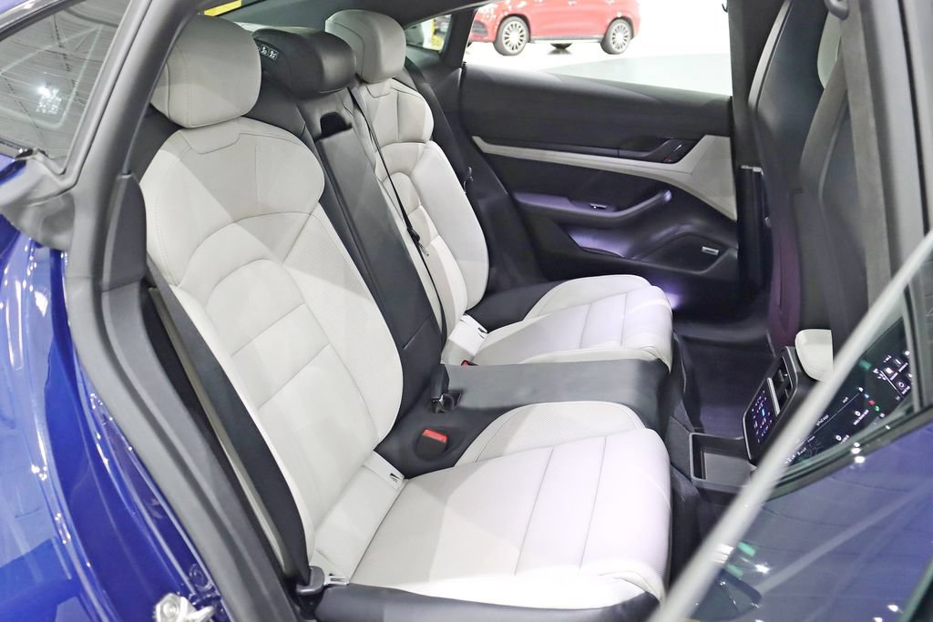Used 2020 Porsche Taycan Turbo AWD/4WD image 34