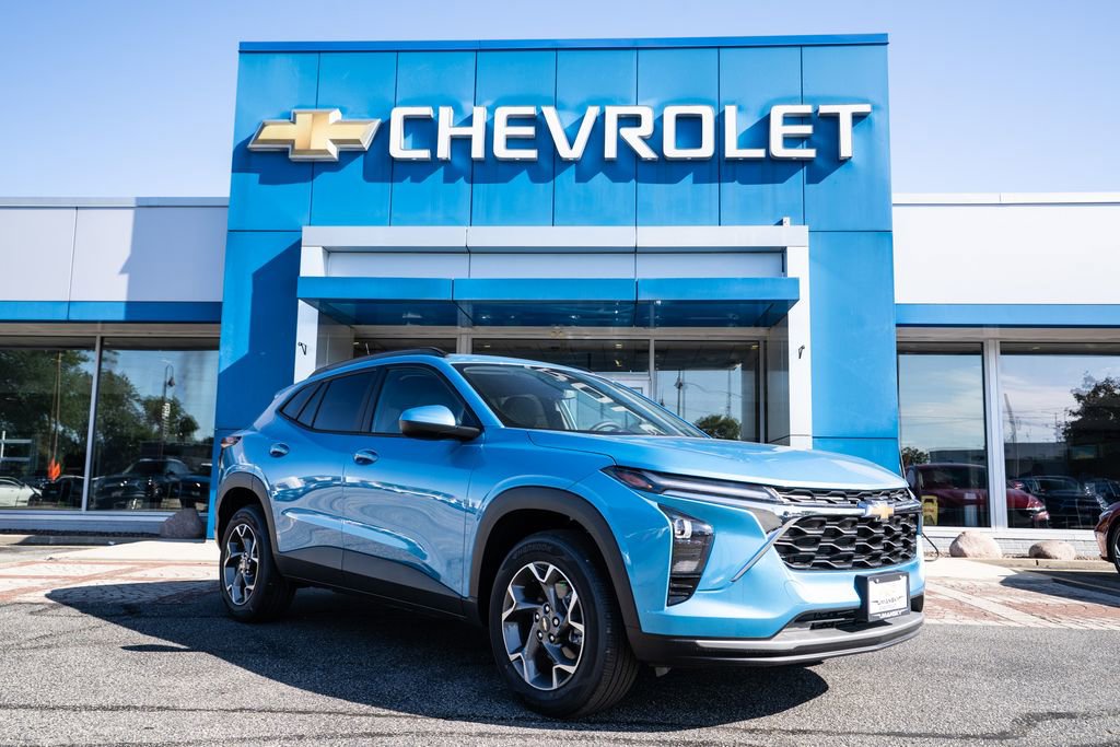 New 2025 Chevrolet Trax LT w/ LT Convenience Package
