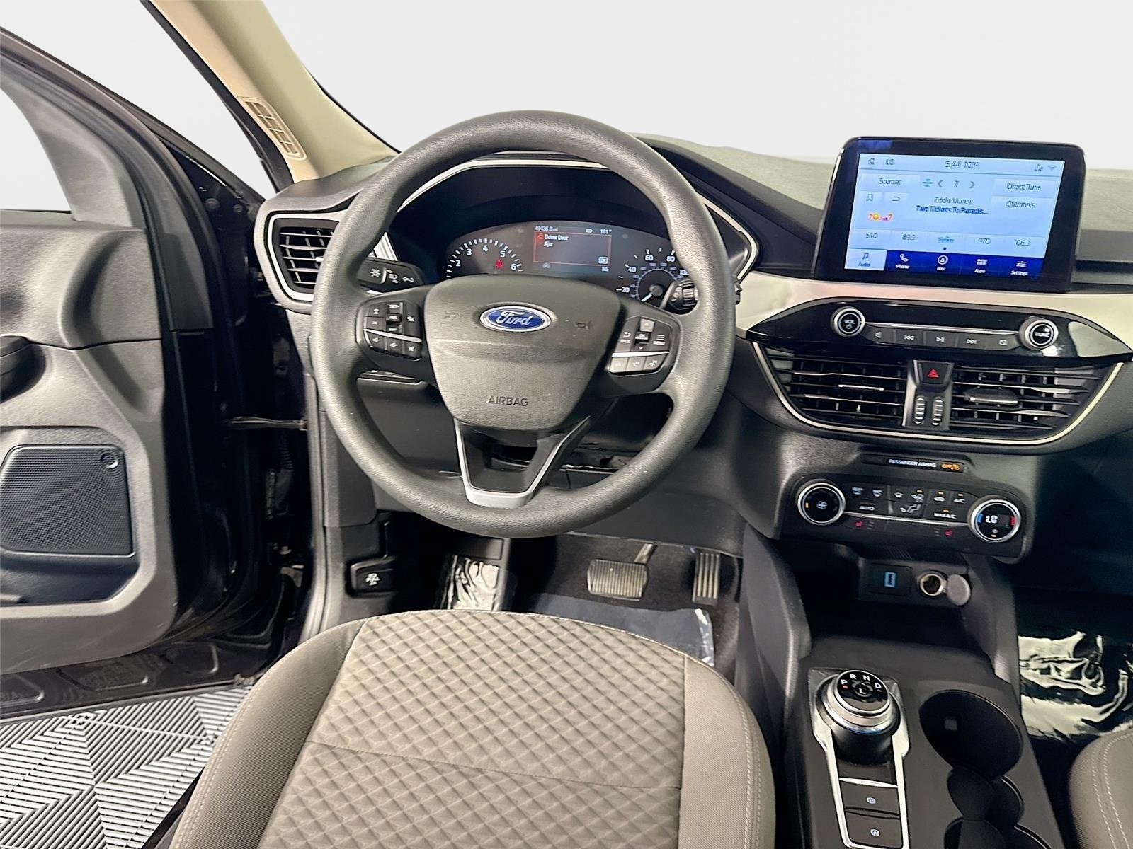 Used 2020 Ford Escape SE FWD image 24