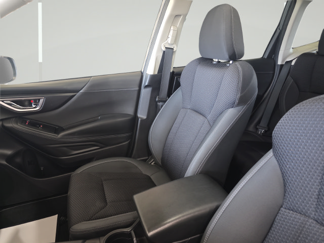 Used 2023 Subaru Forester Premium AWD/4WD image 23