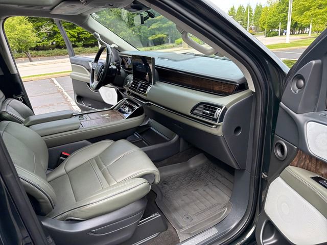 Used 2022 Lincoln Navigator L Black Label AWD/4WD image 31