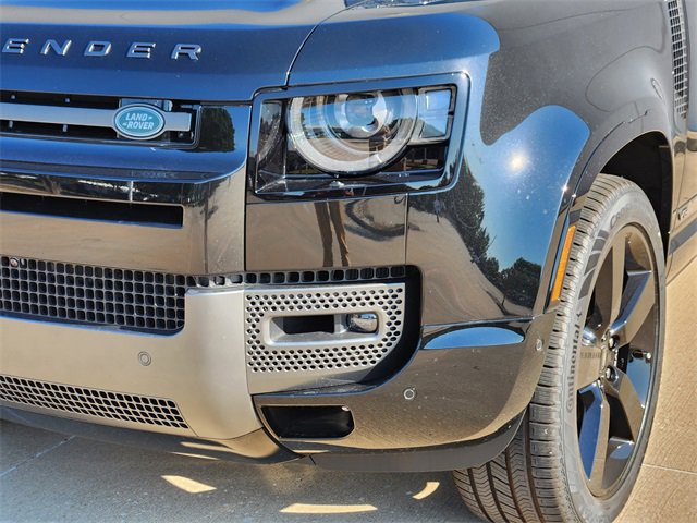 New 2025 Land Rover Defender 130 V8 image 5