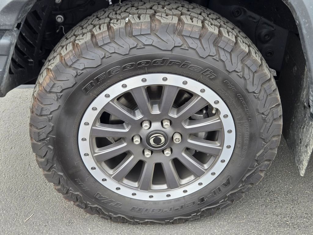 Used 2025 INEOS Grenadier Fieldmaster Edition image 9