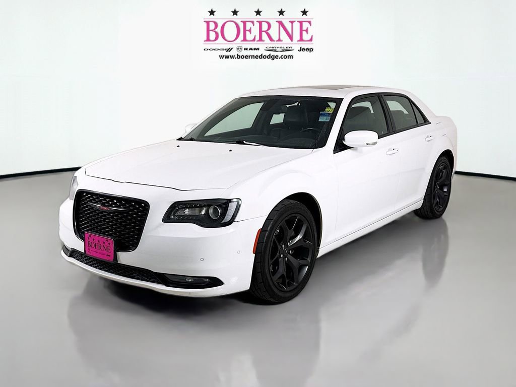 Used 2022 Chrysler 300 S image 3