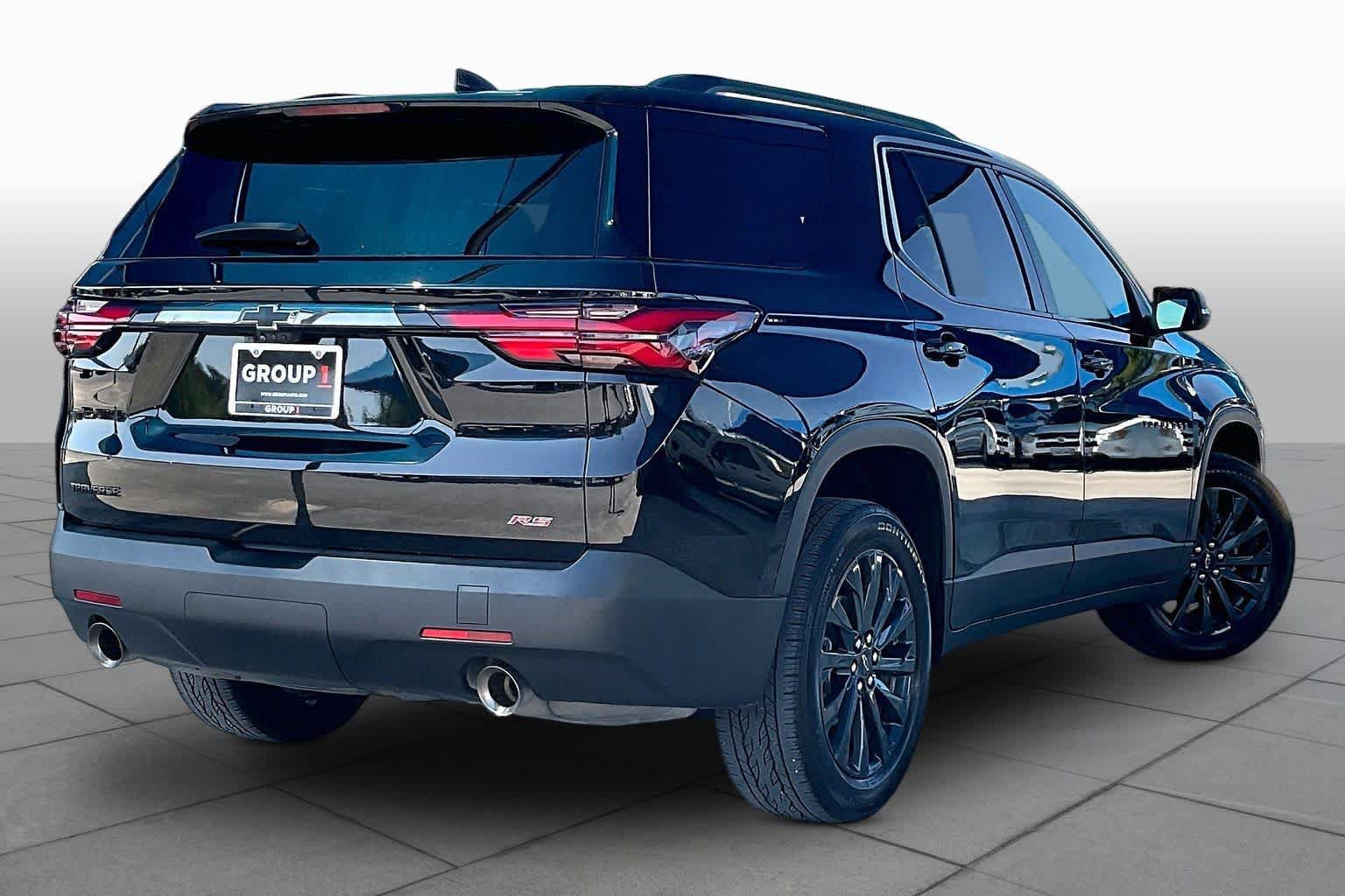 Used 2023 Chevrolet Traverse RS w/ LPO, Floor Liner Package FWD image 13