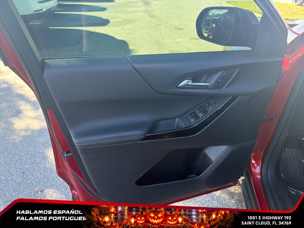 Used 2026 Chevrolet Equinox LT FWD image 12