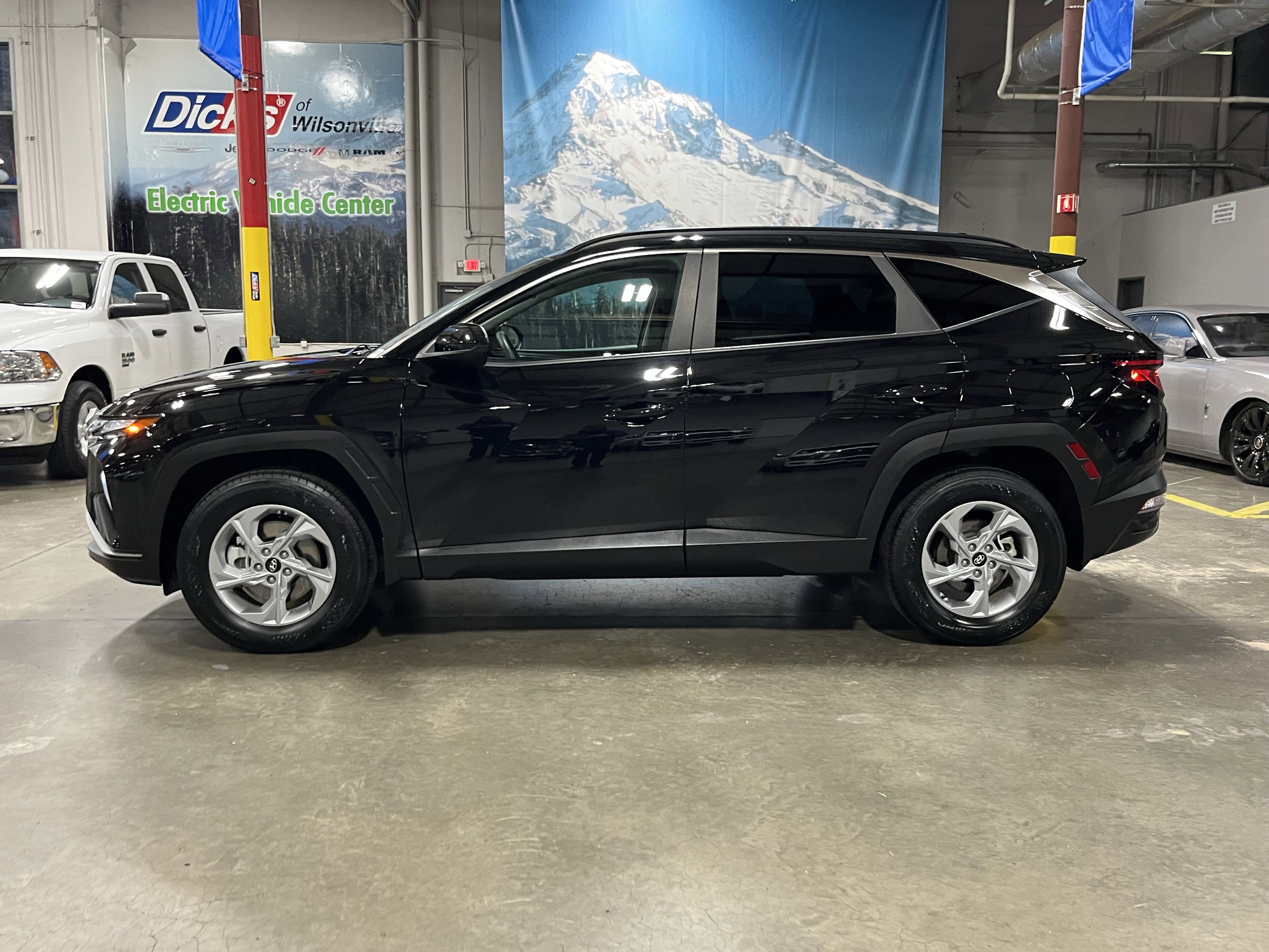 Used 2024 Hyundai Tucson SEL image 2