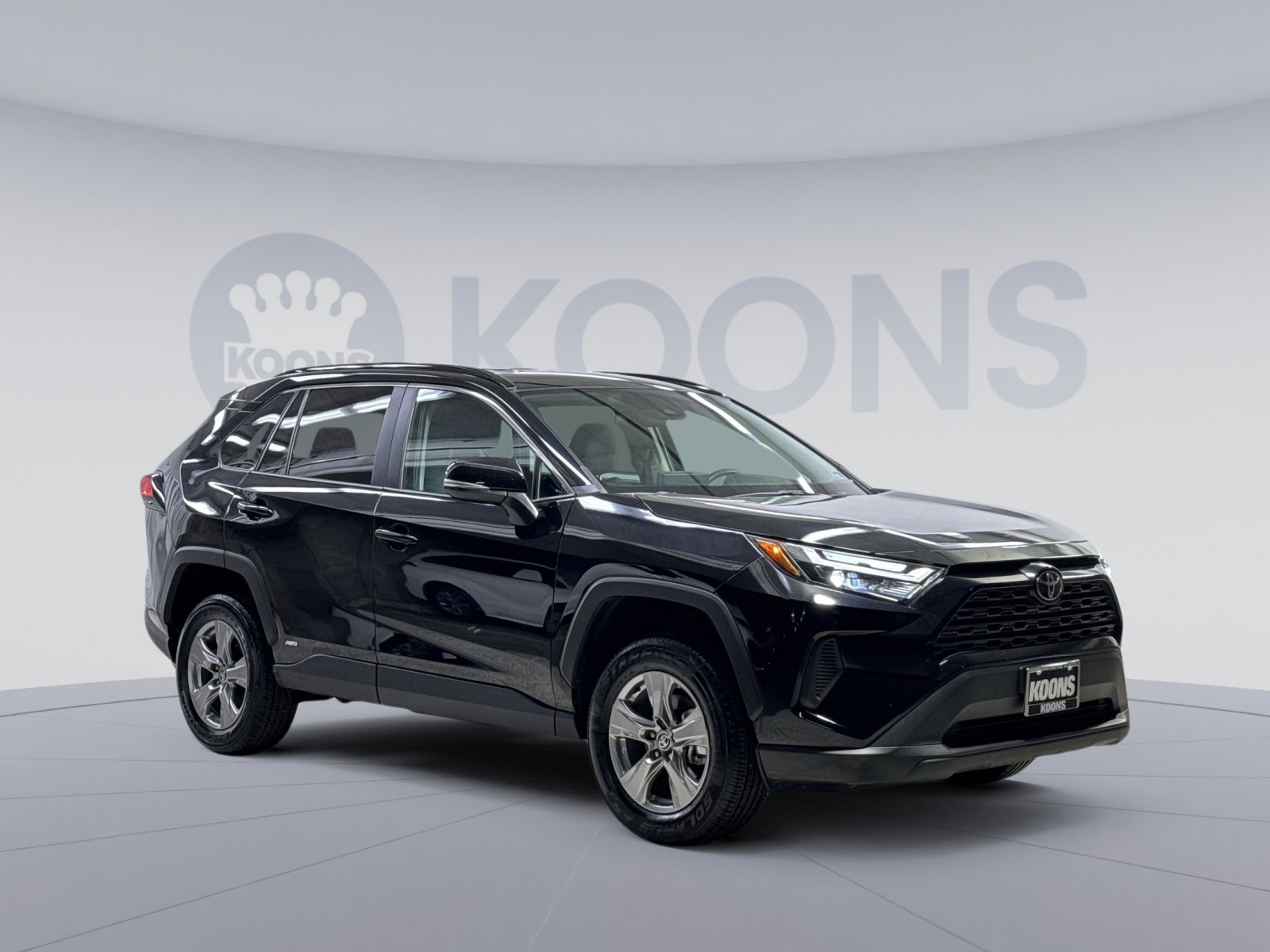 Used 2025 Toyota RAV4 XLE AWD/4WD image 22