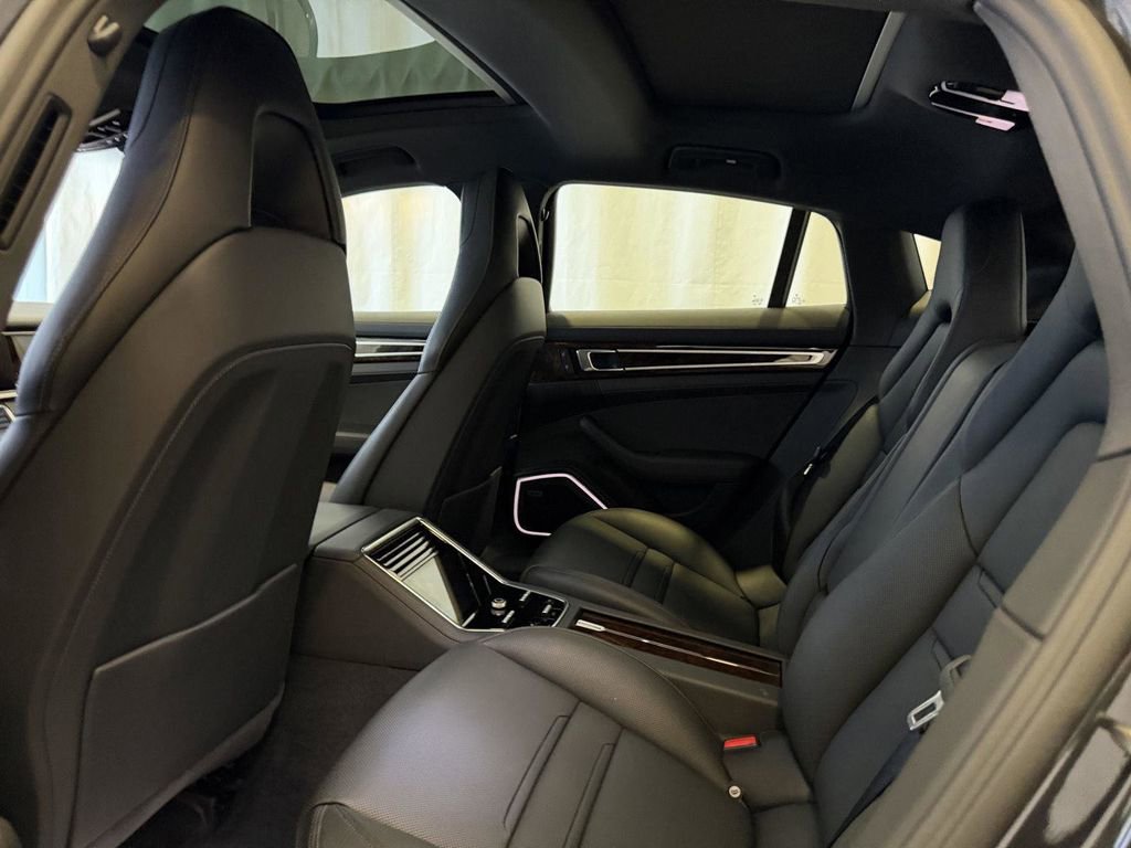 Certified 2023 Porsche Panamera 4S AWD/4WD image 24