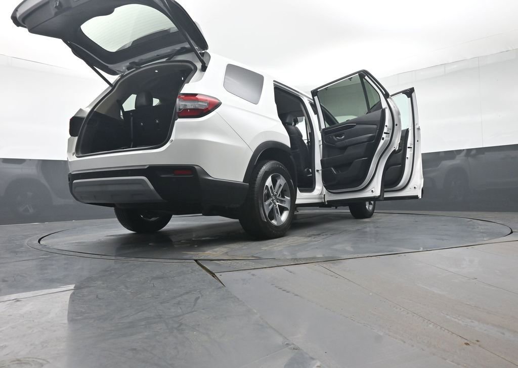 Certified 2024 Honda Pilot EX-L image 53