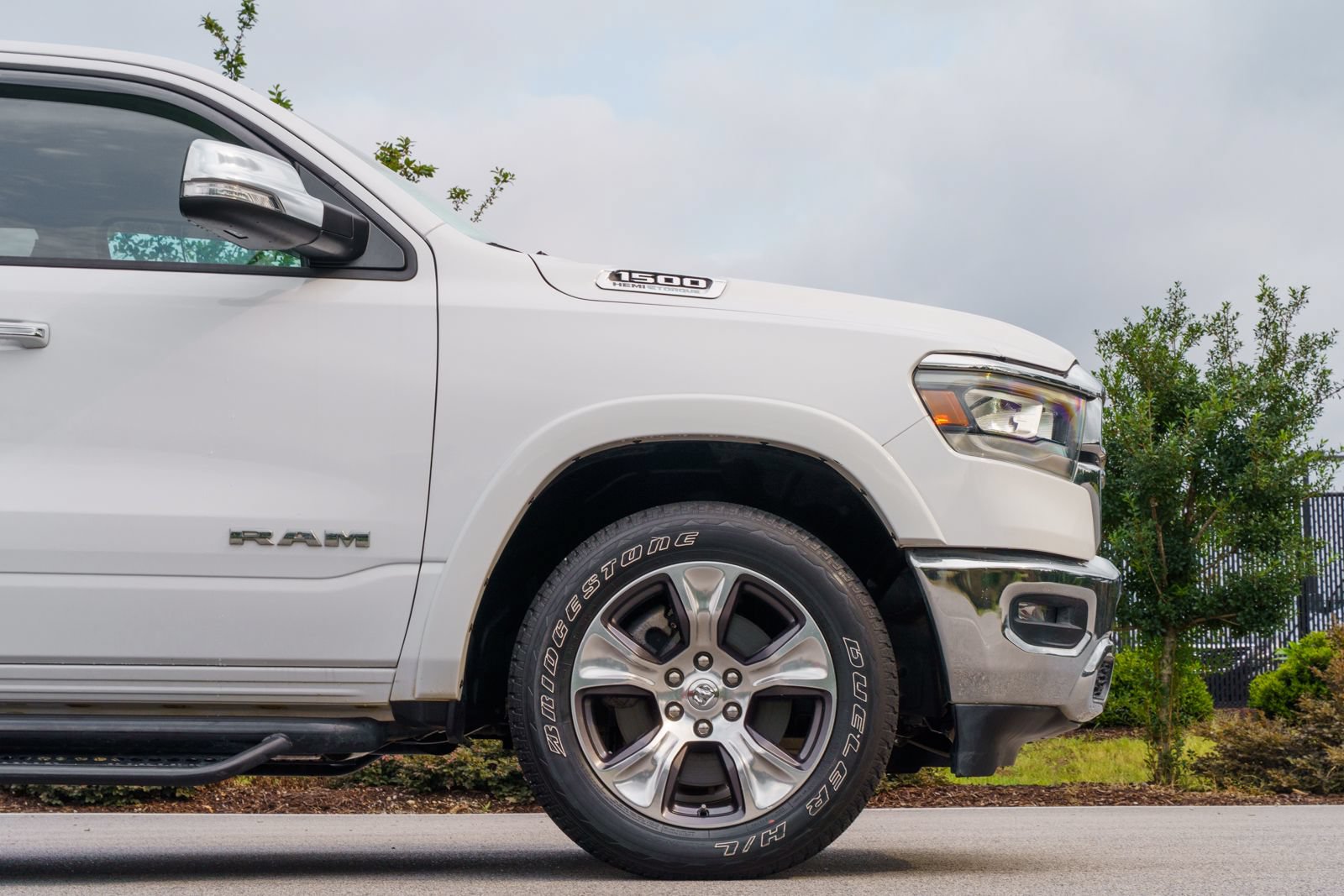 Used 2022 RAM 1500 Laramie AWD/4WD image 12