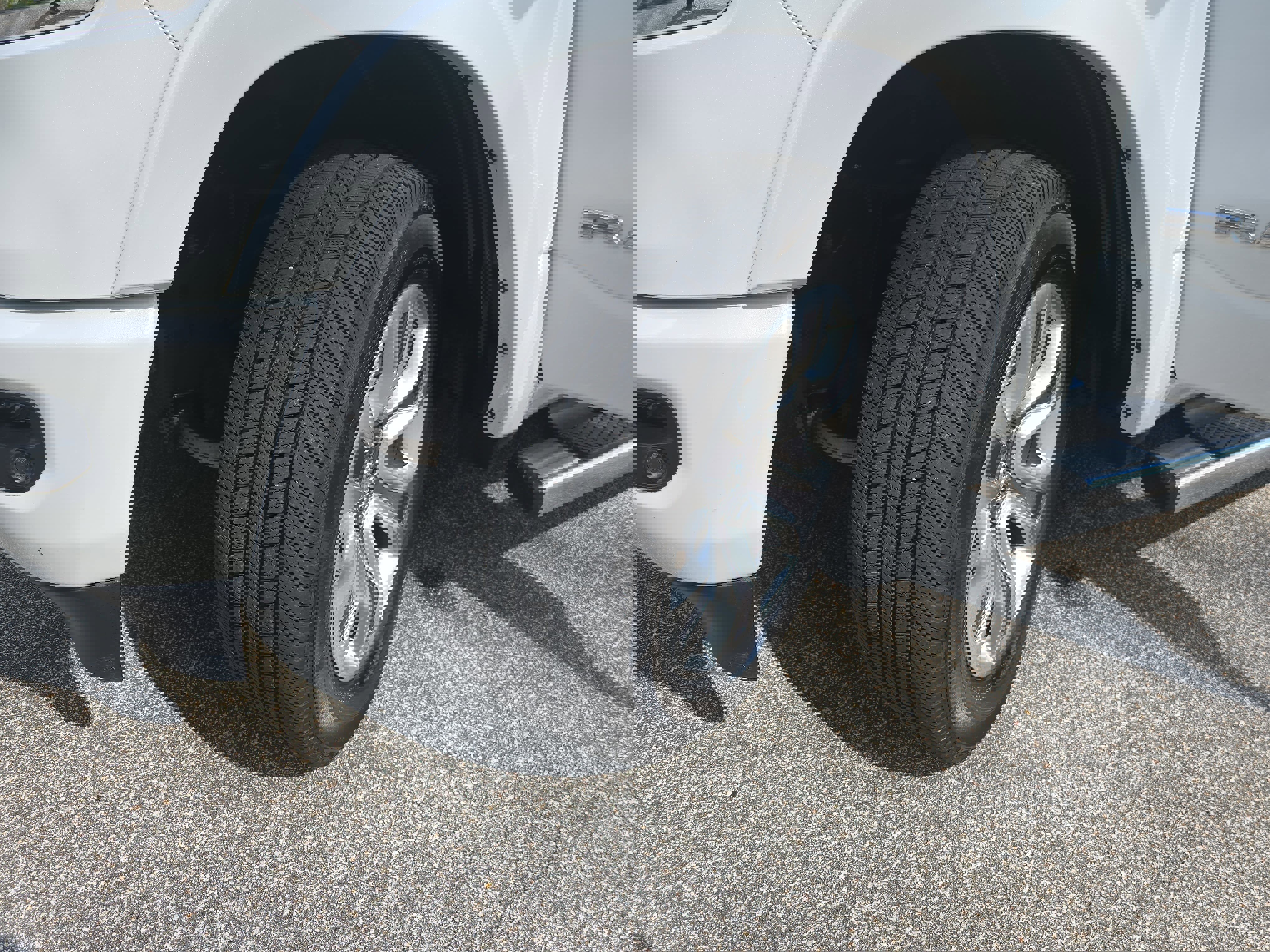 Used 2022 RAM 1500 Limited w/ Body Color Bumper Group image 31