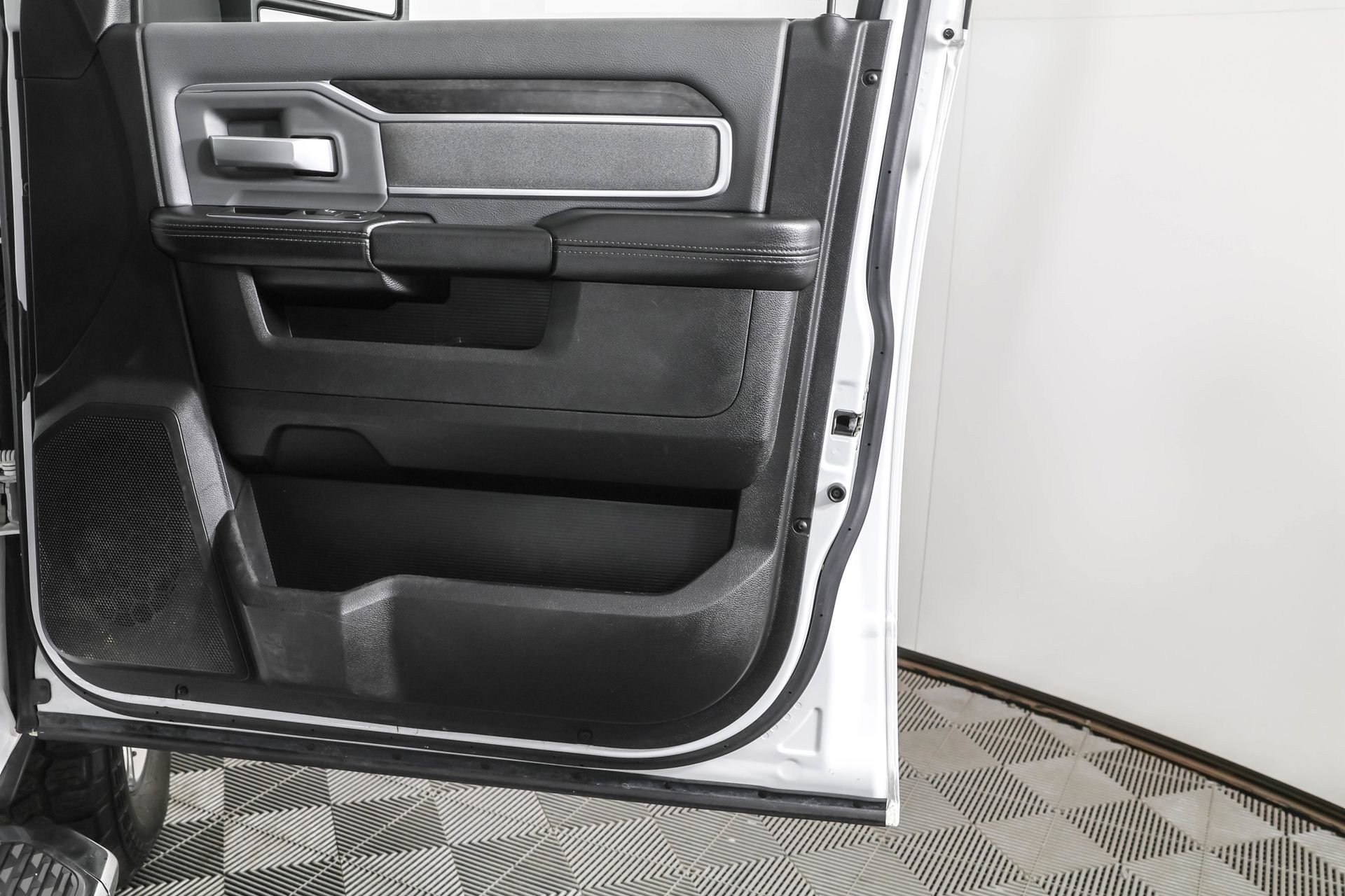 Used 2023 RAM 2500 Big Horn w/ Level 1 Equipment Group image 57