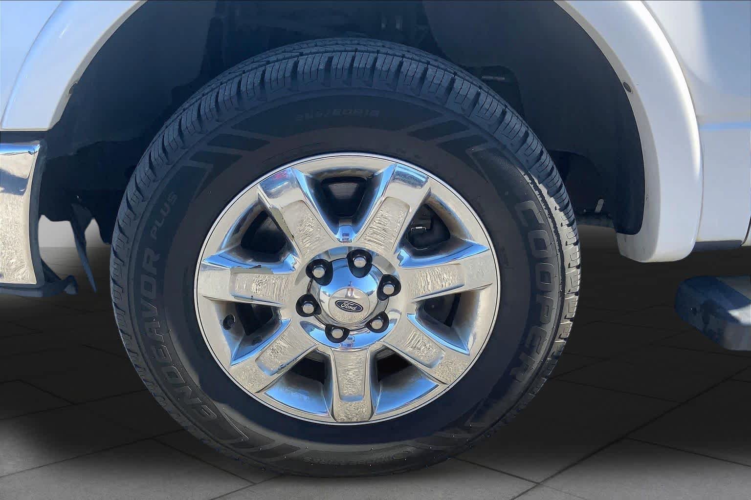 Used 2013 Ford F150 Lariat w/ Luxury Equipment Group RWD image 11