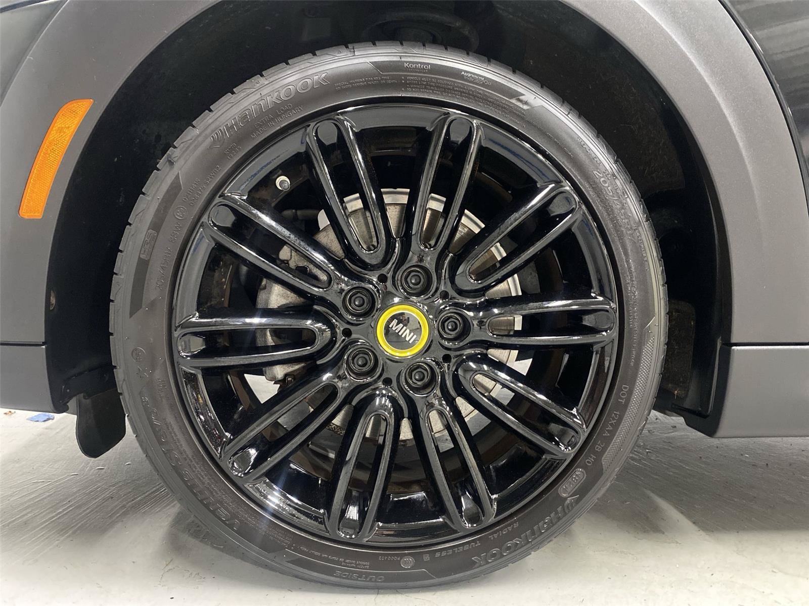 Certified 2024 MINI Cooper SE FWD image 23