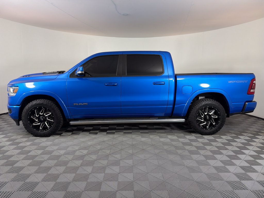 Used 2022 RAM 1500 Laramie w/ Sport Appearance Package AWD/4WD image 6
