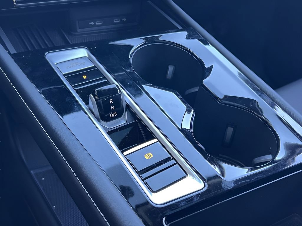 Certified 2025 Volkswagen Atlas SEL image 20