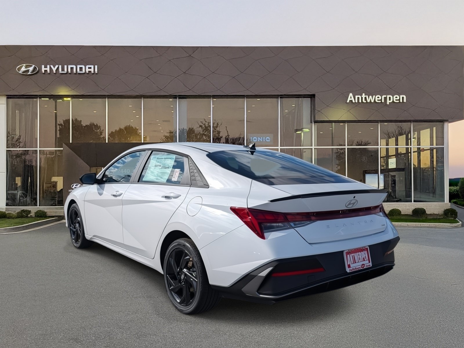 New 2026 Hyundai Elantra SEL w/ Cargo Package FWD image 4