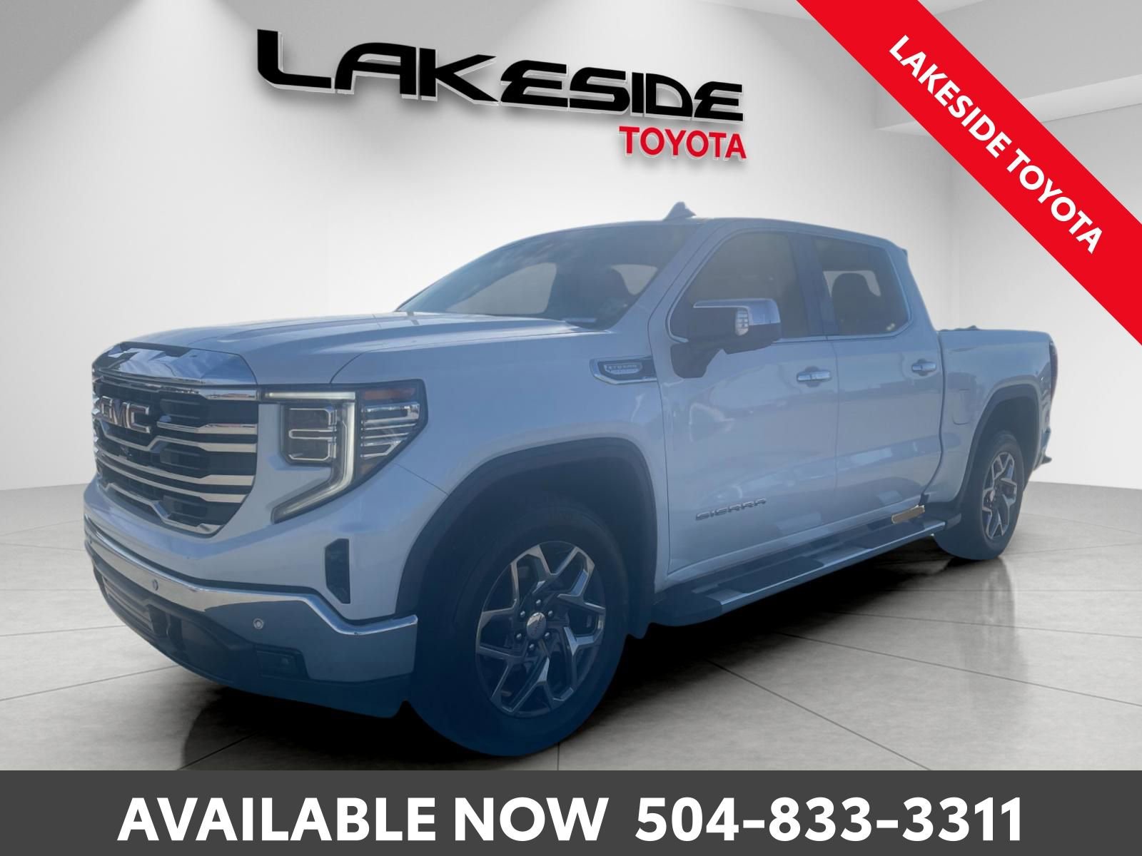 Used 2022 GMC Sierra 1500 SLT image 2